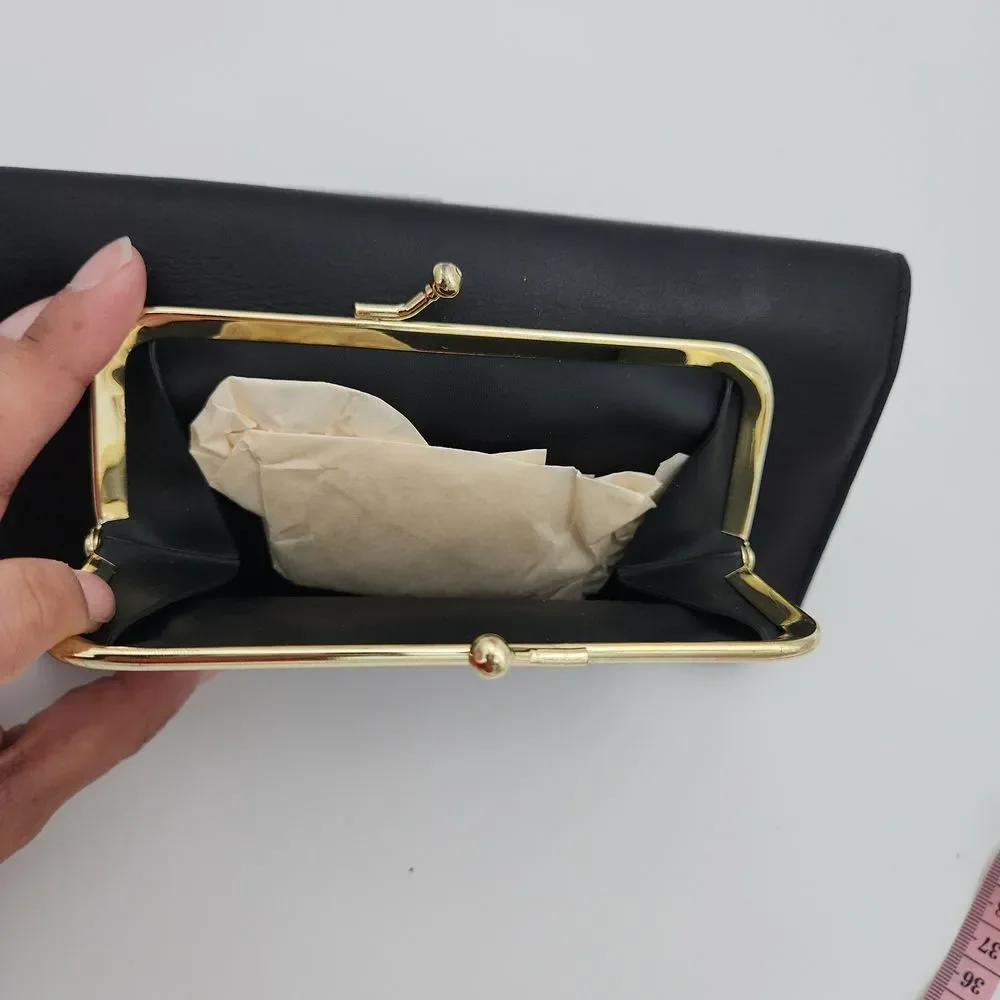 NWT - Buxton Vintage Wallet - Included Calculator, Checkbook Holder, & Picture A